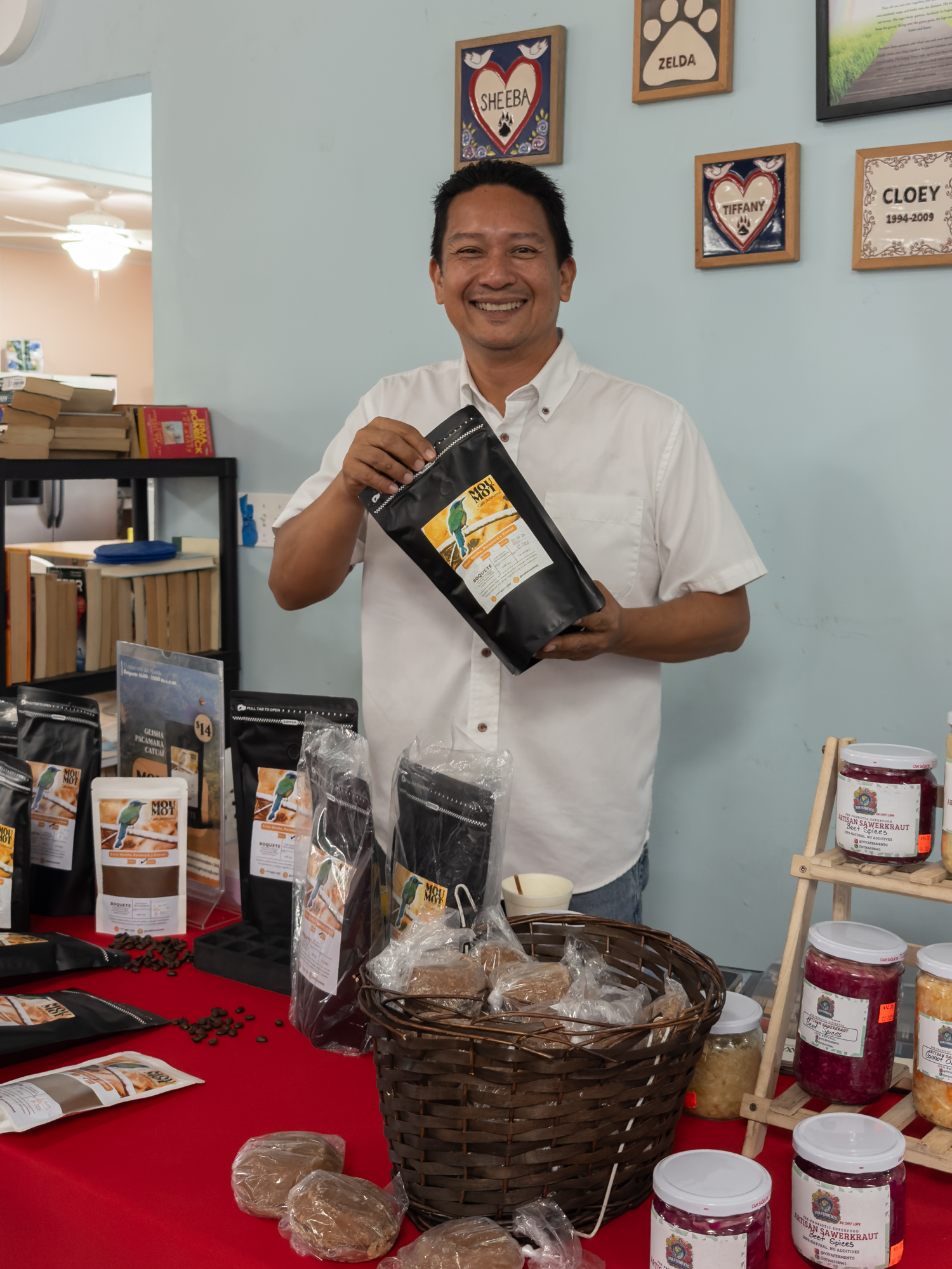 Thursday market April 17 9523