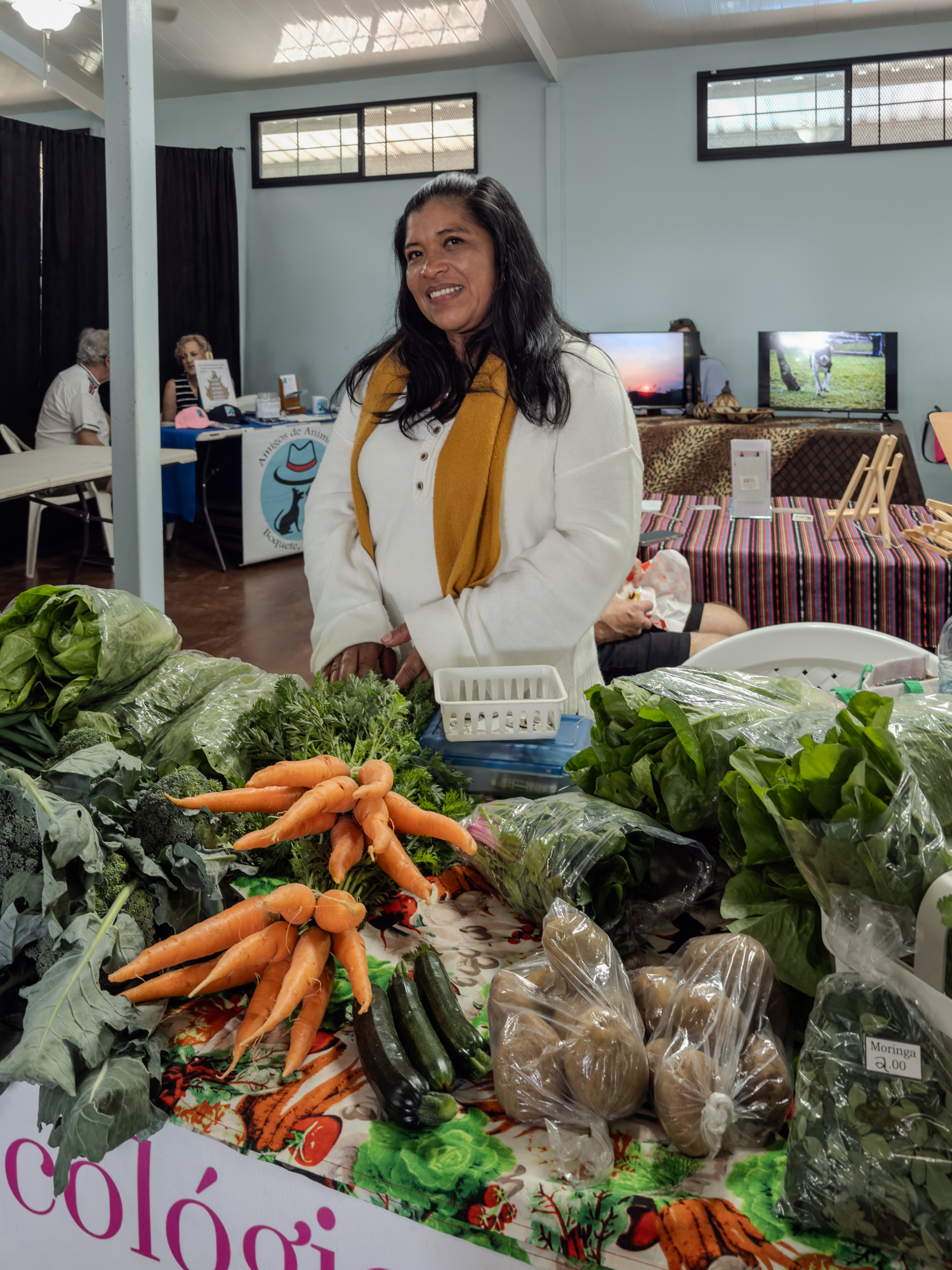 Thursday market 9435